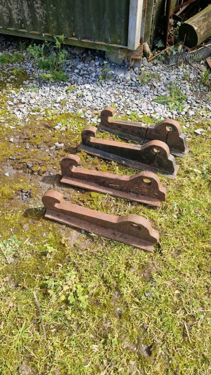 Rossmore brackets - Image 1