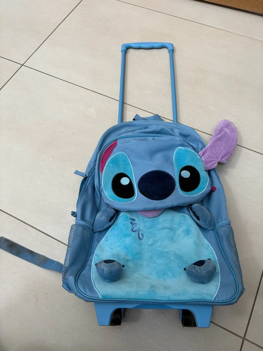 Lilo and Stitch rolling backpack - Image 1
