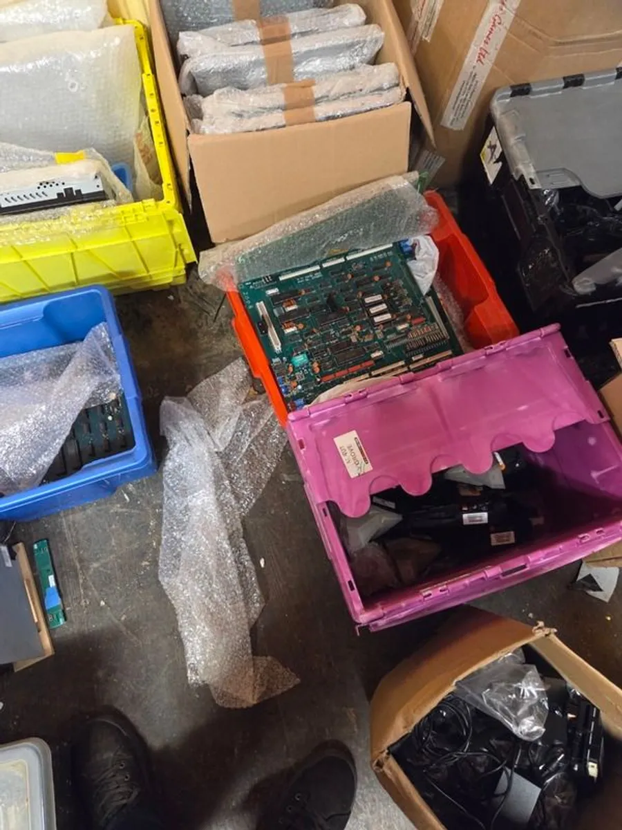 Arcade machine parts - Image 1