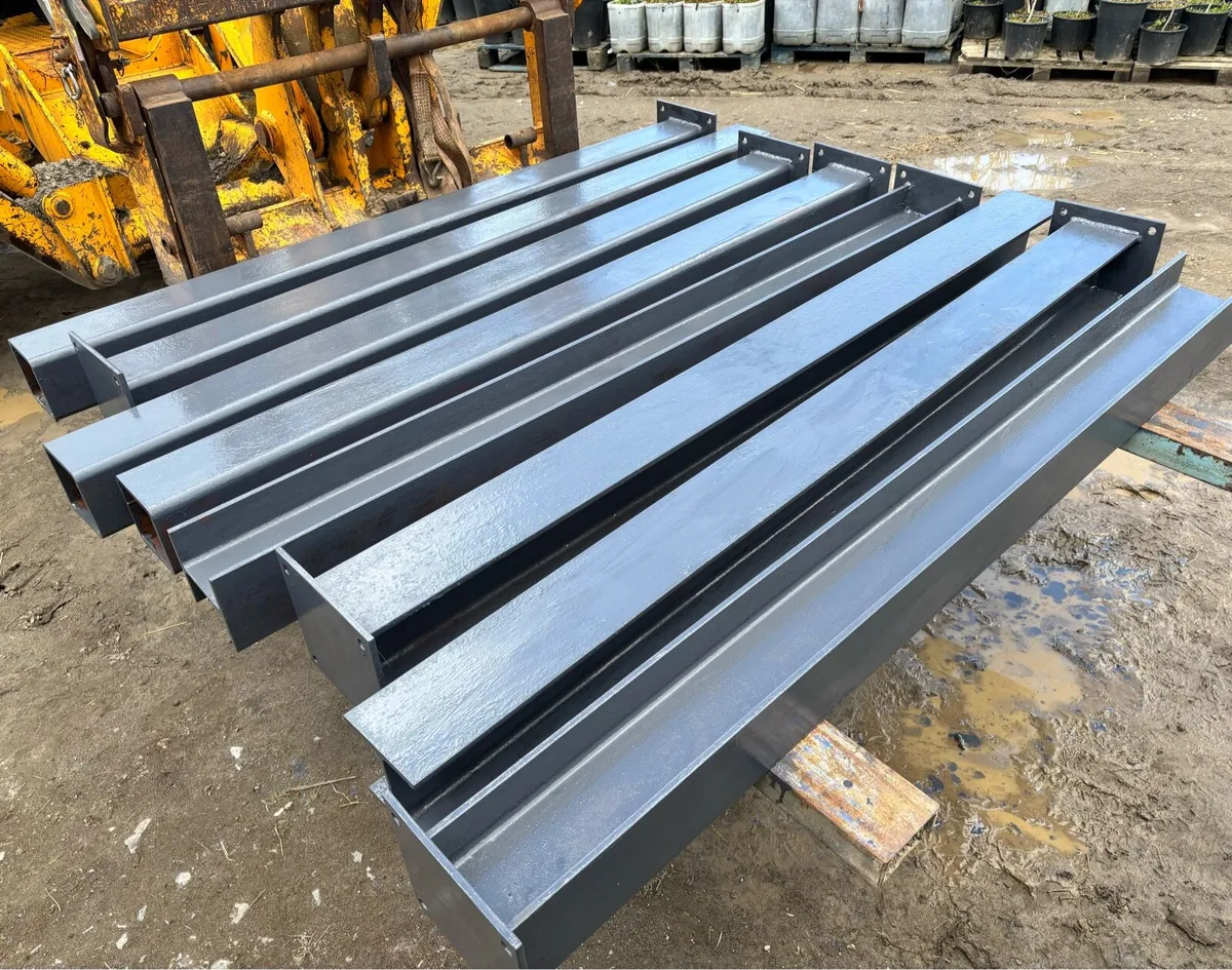 I & Box Beam, with base plates - Image 1