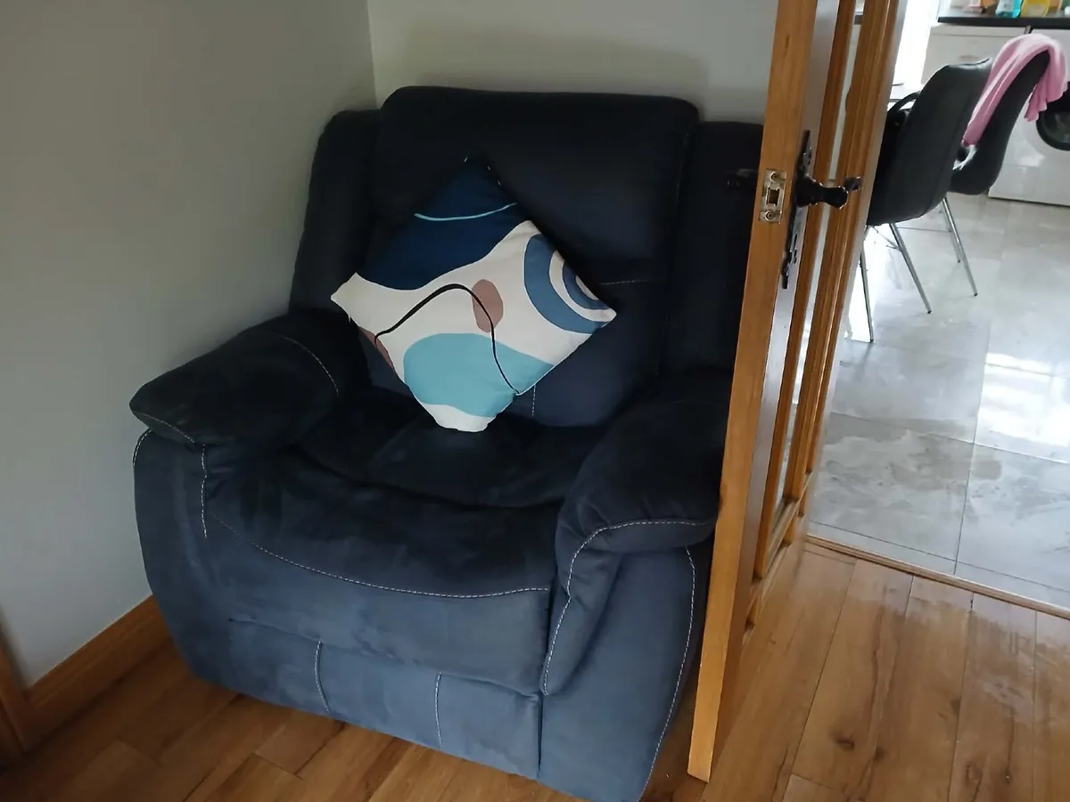 3 piece suite - Image 2