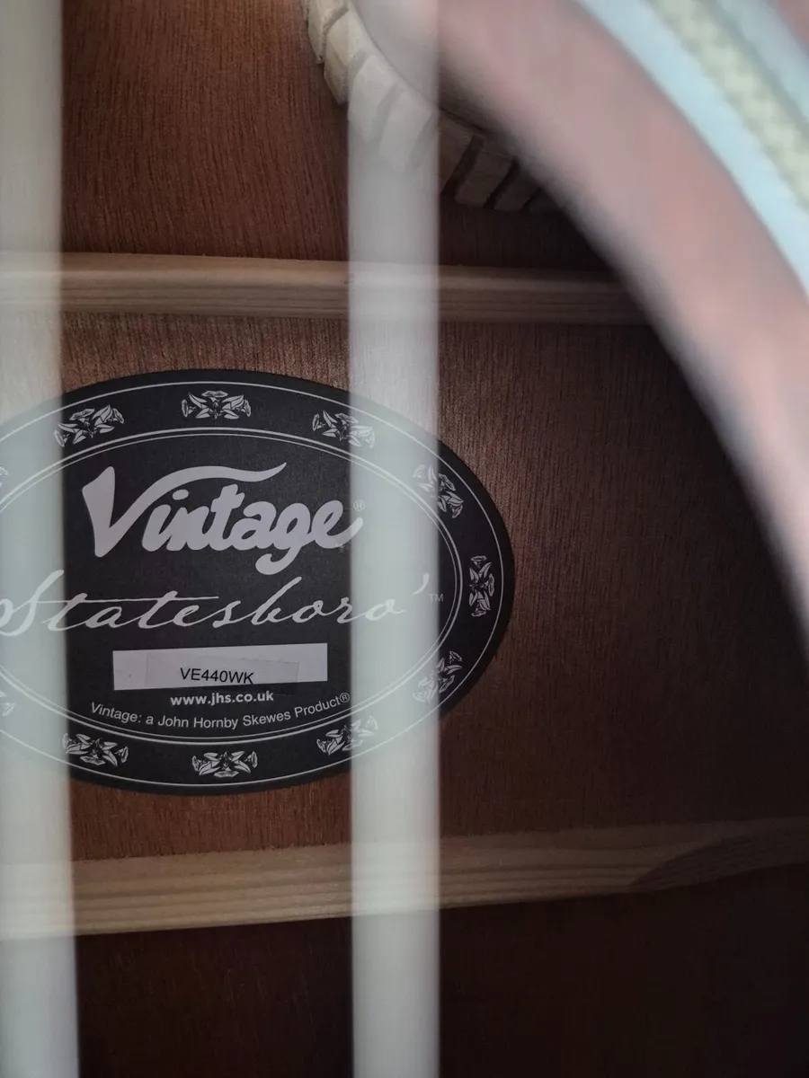 Acoustic Guitar - Image 3