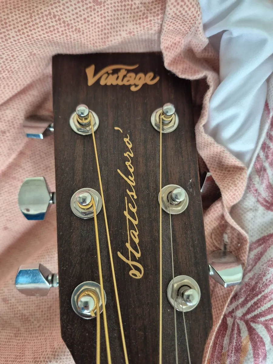 Acoustic Guitar - Image 4