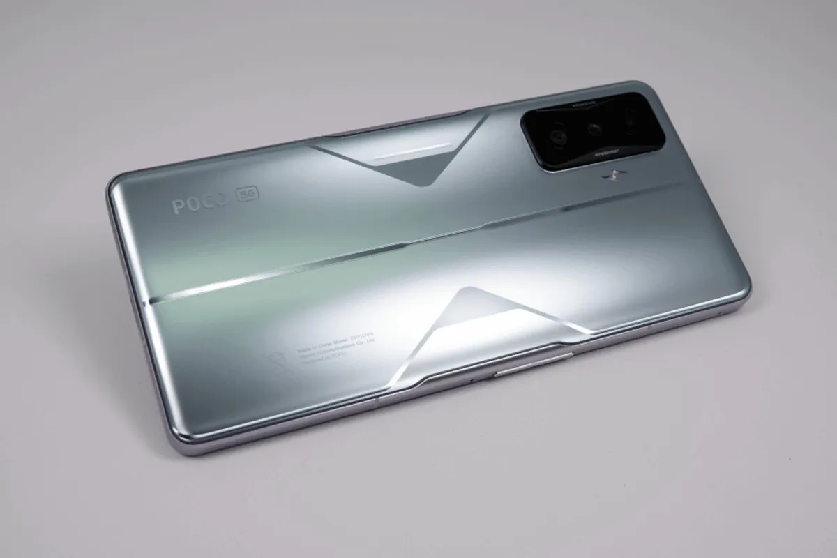 POCO F4 GT 5G SILVER 
256 GB STORAGE
12 GB RAM
64M - Image 3