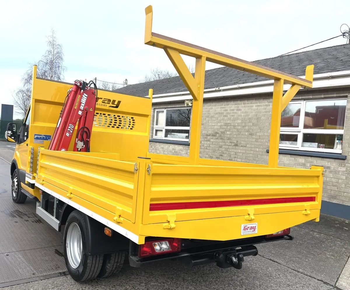 Tipping & Plant Body Painting  & Repairs Gray's - Image 2