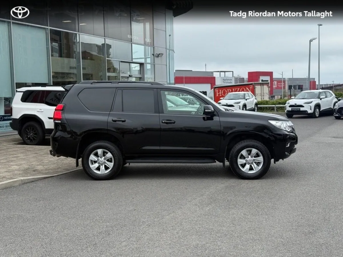 Toyota Land Cruiser LAND CRUISER LWB COMM A/T - Image 3