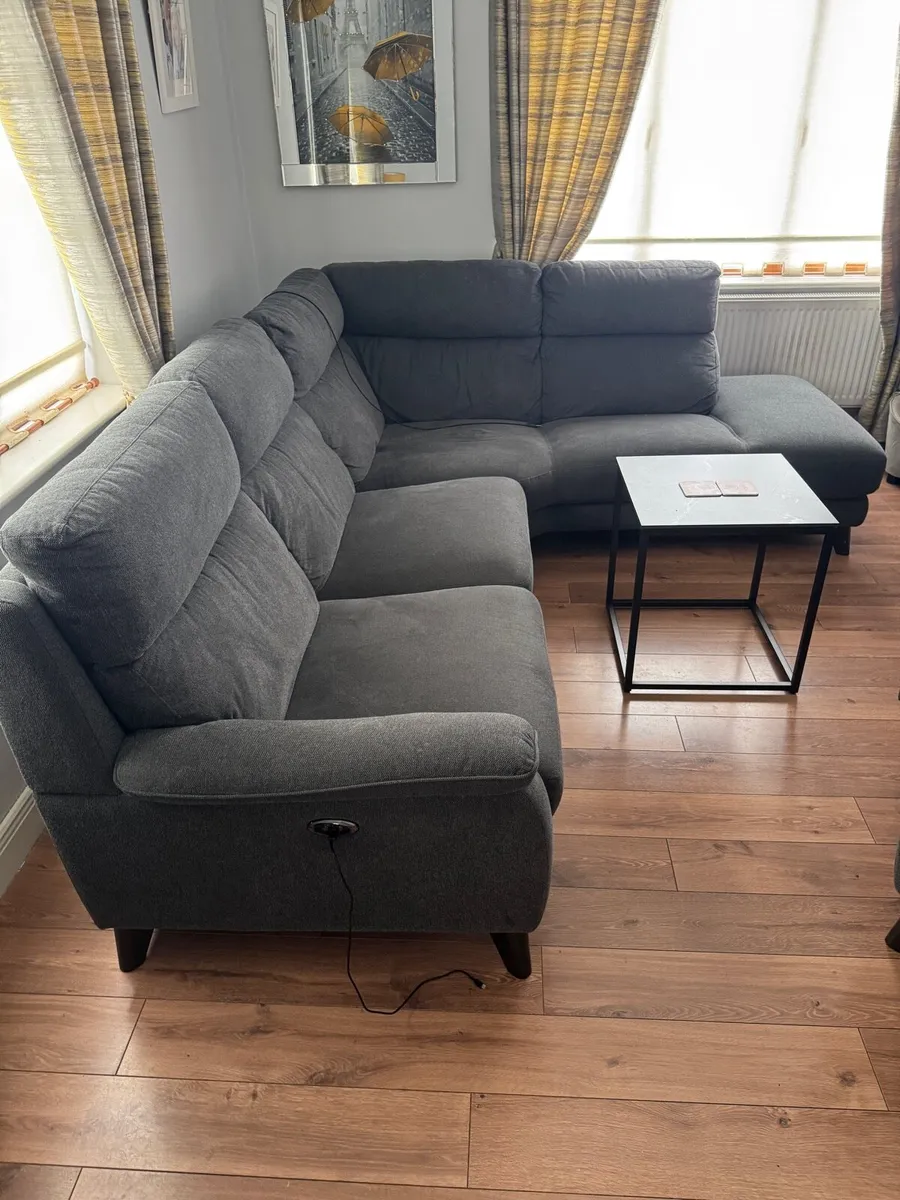 Corner couch - Image 4