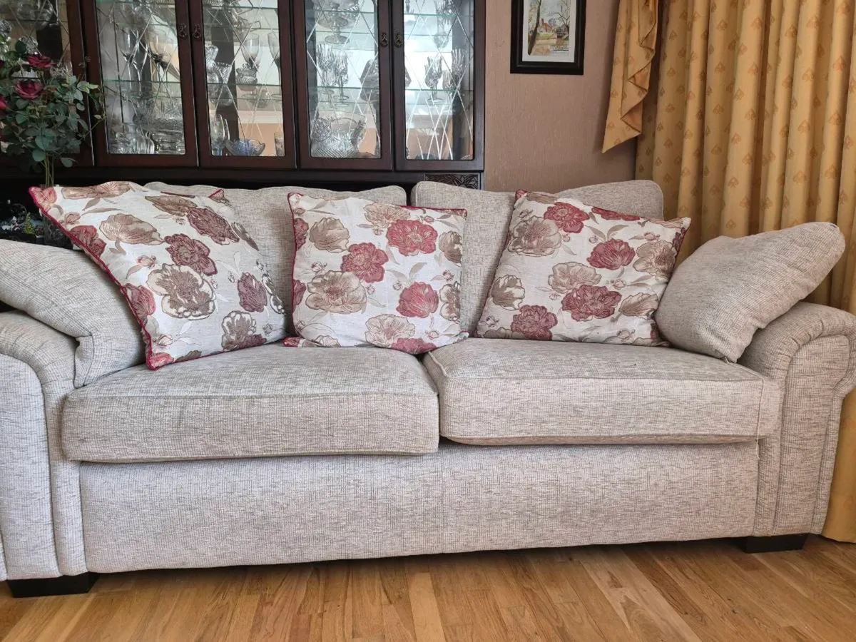 3 piece suite - Image 1