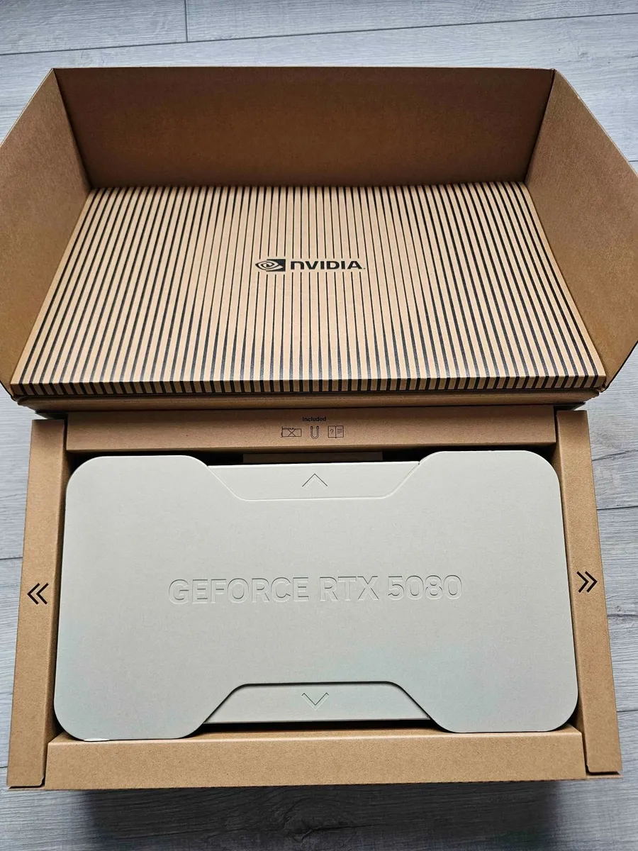 GeForce RTX 5080 Founders Edition - Image 2