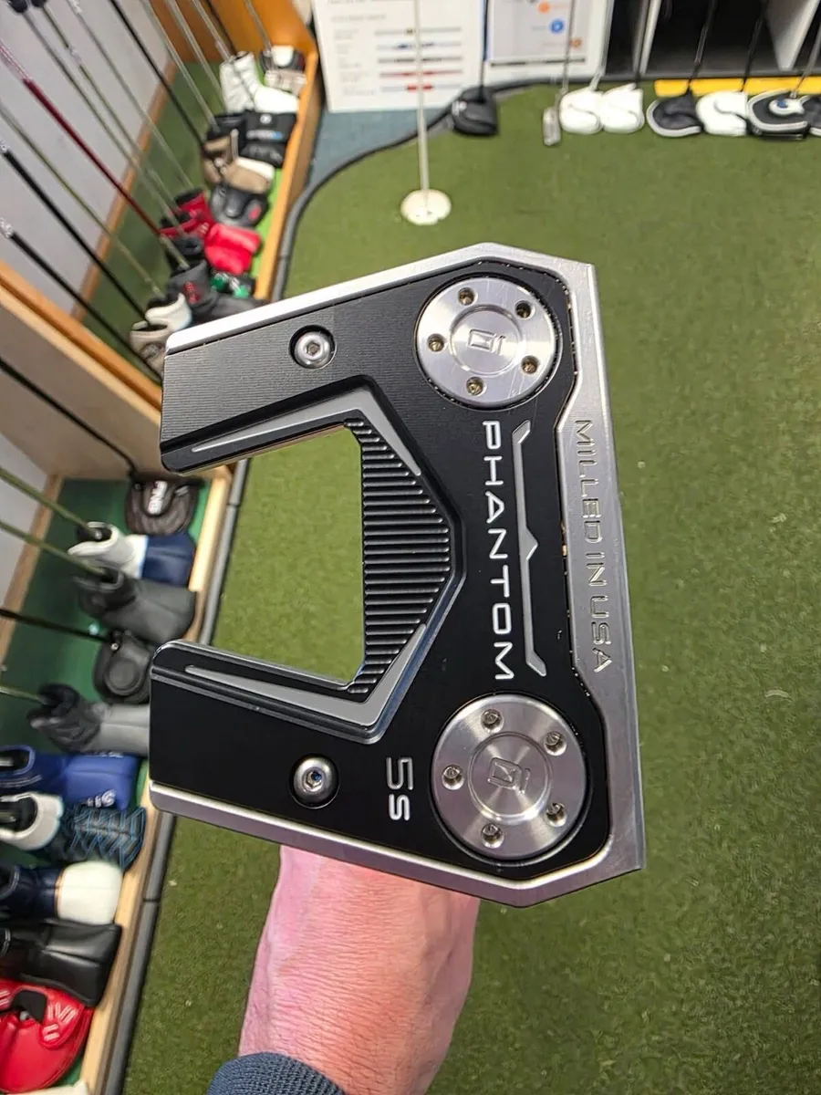 Like New Scotty Cameron Phantom 5s Putter - Image 1