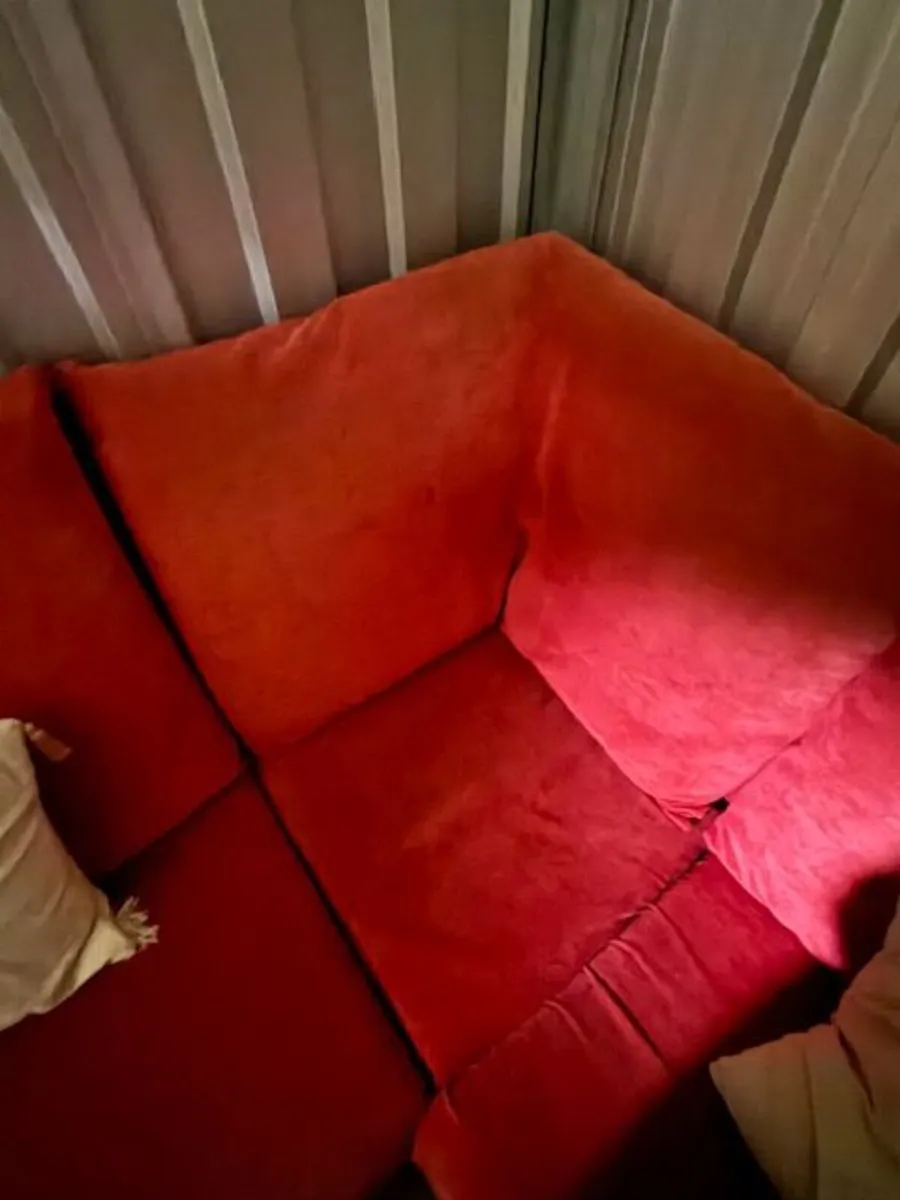 Stylish versatile red Sectional couch - Image 2