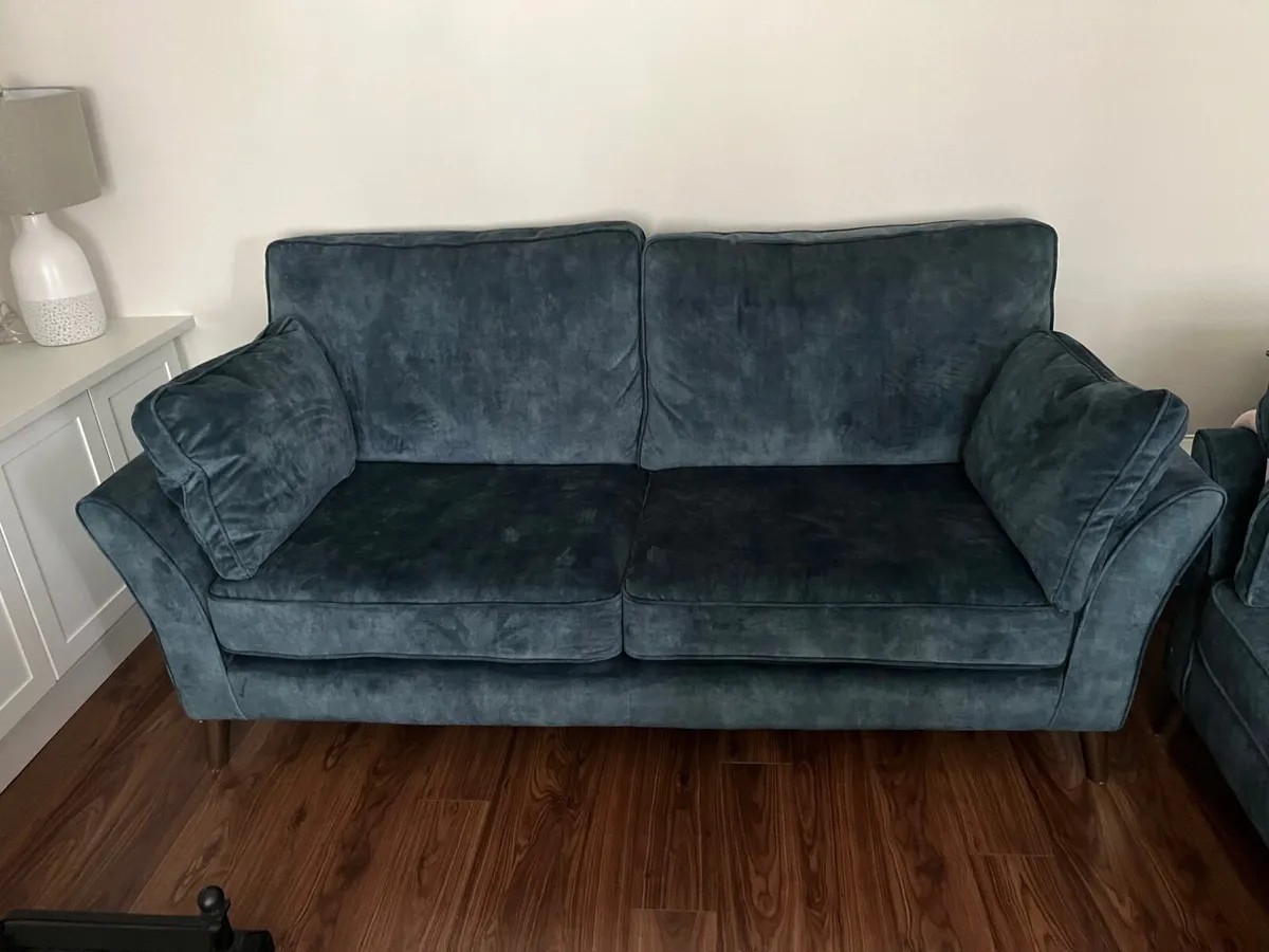 Stunning high End sofa suite two couches - Image 4