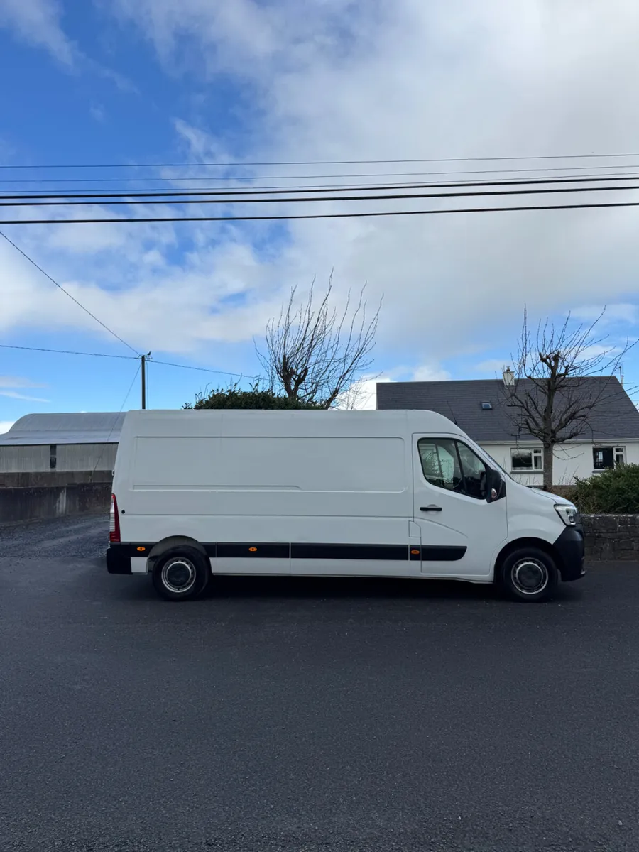 Renault Master 2022 - Image 2
