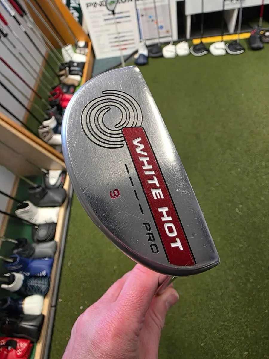 Odyssey White Hot 9 Putter - Image 1