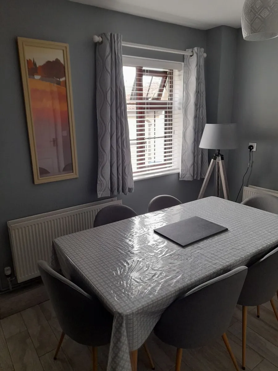 Dining chairs - Image 1