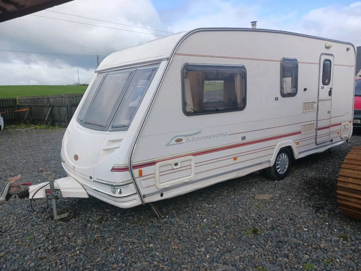 Eccles caravan 4/5 berth - Image 1