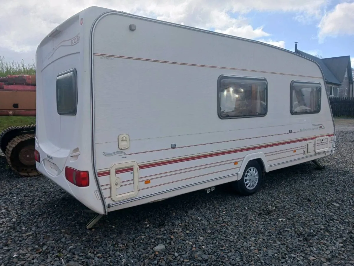 Eccles caravan 4/5 berth - Image 3