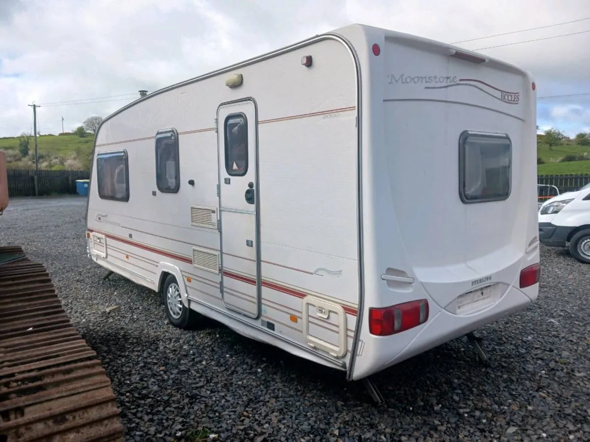 Eccles caravan 4/5 berth - Image 4