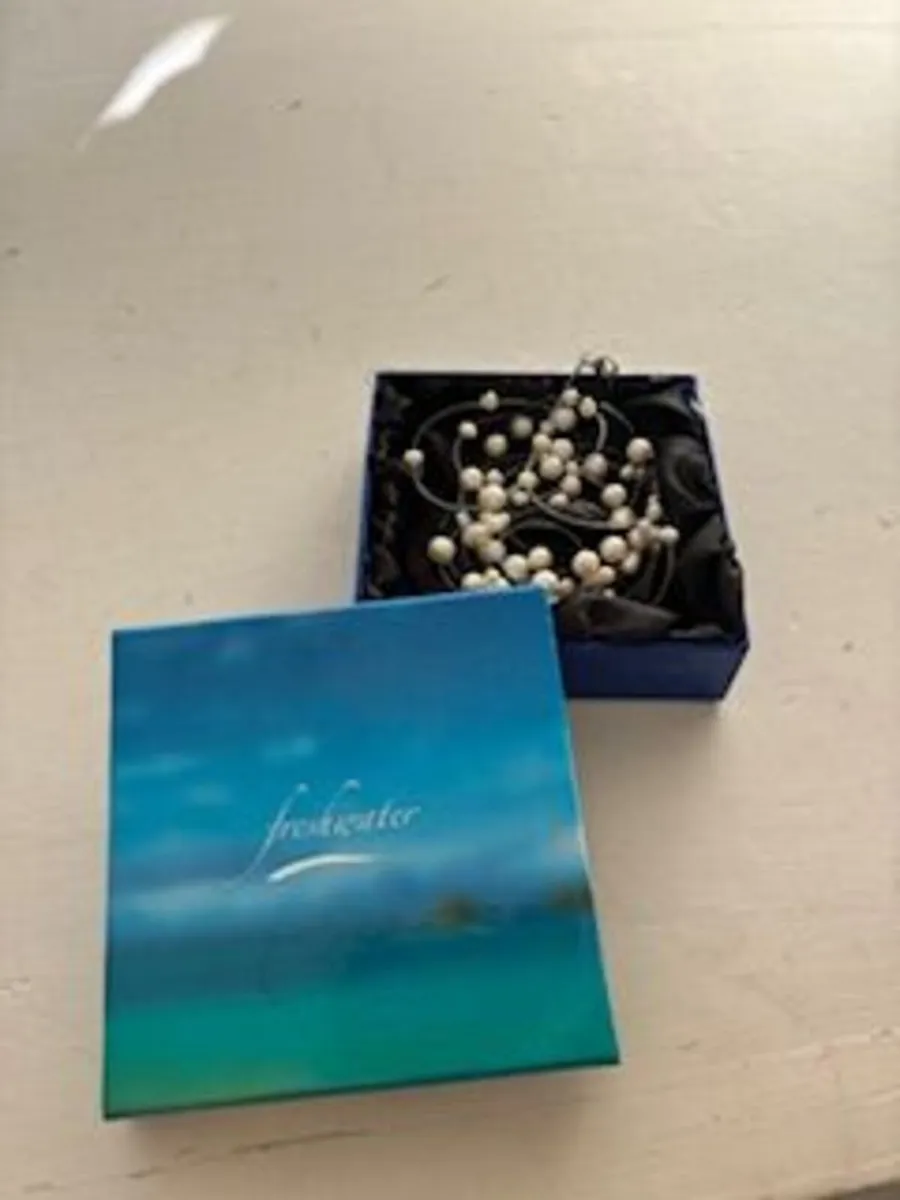 Pearl Necklace - Image 1