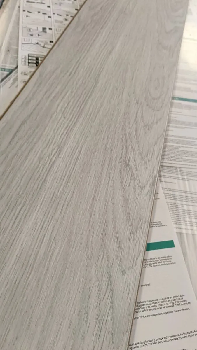 *NEW* 8MM LAMINATE FLOORING ☄️ - Image 4