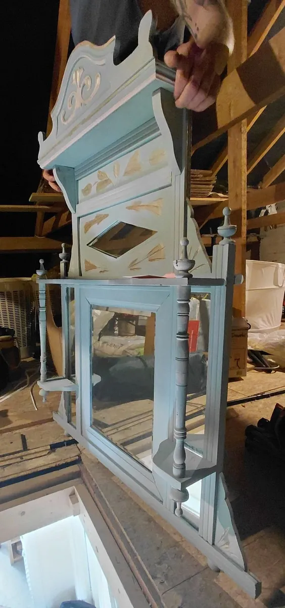 Over mantle - Image 2