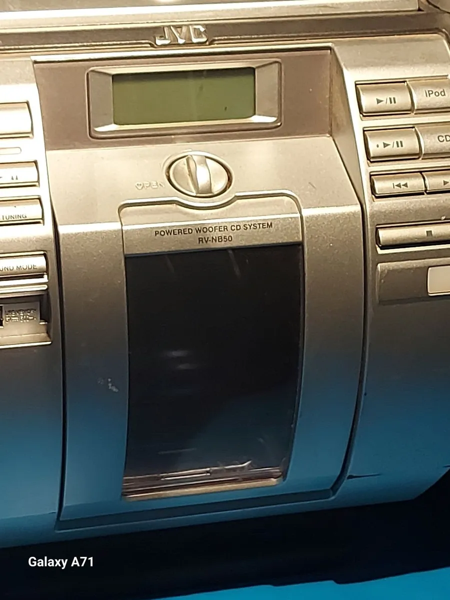 JVC Stereo System with IPOD & Radio, Model RV-NB50 - Image 3