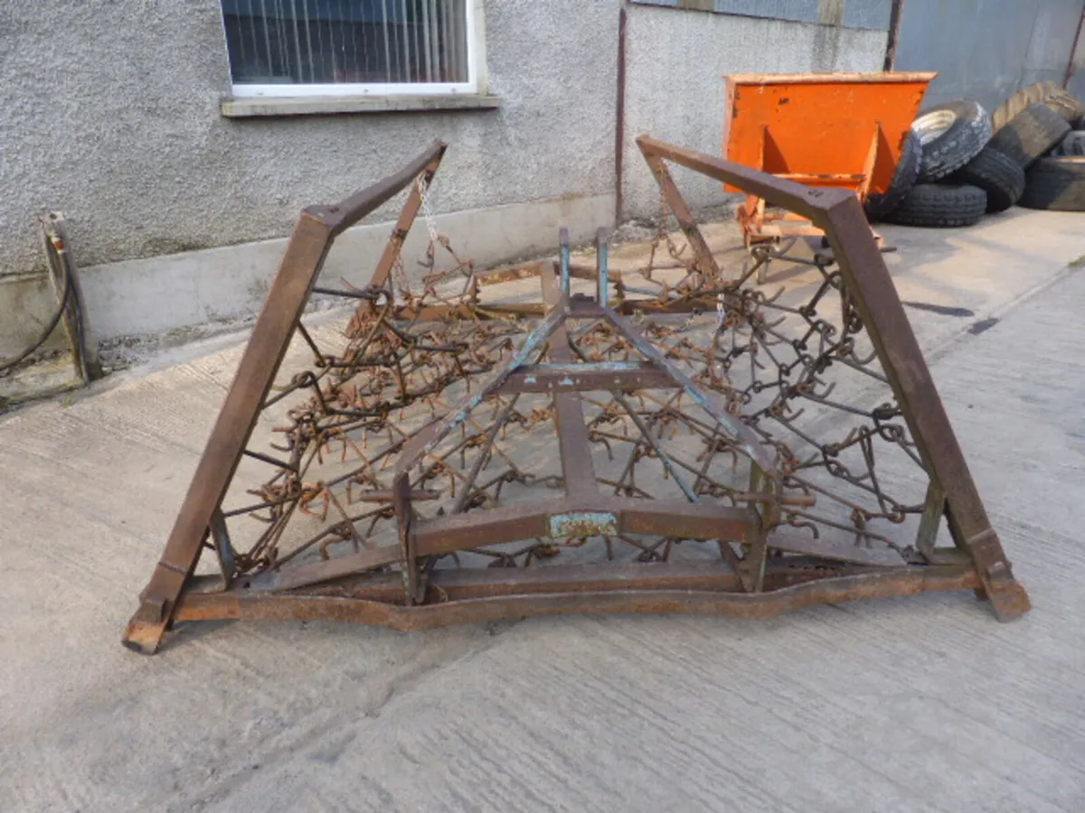 Mounted 4 Metre Chain Harrow - Image 2