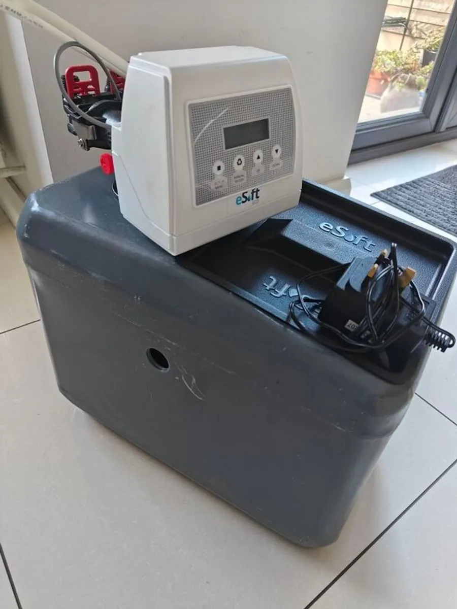 EWT Gold Series 606 water softener for Sale - Image 3