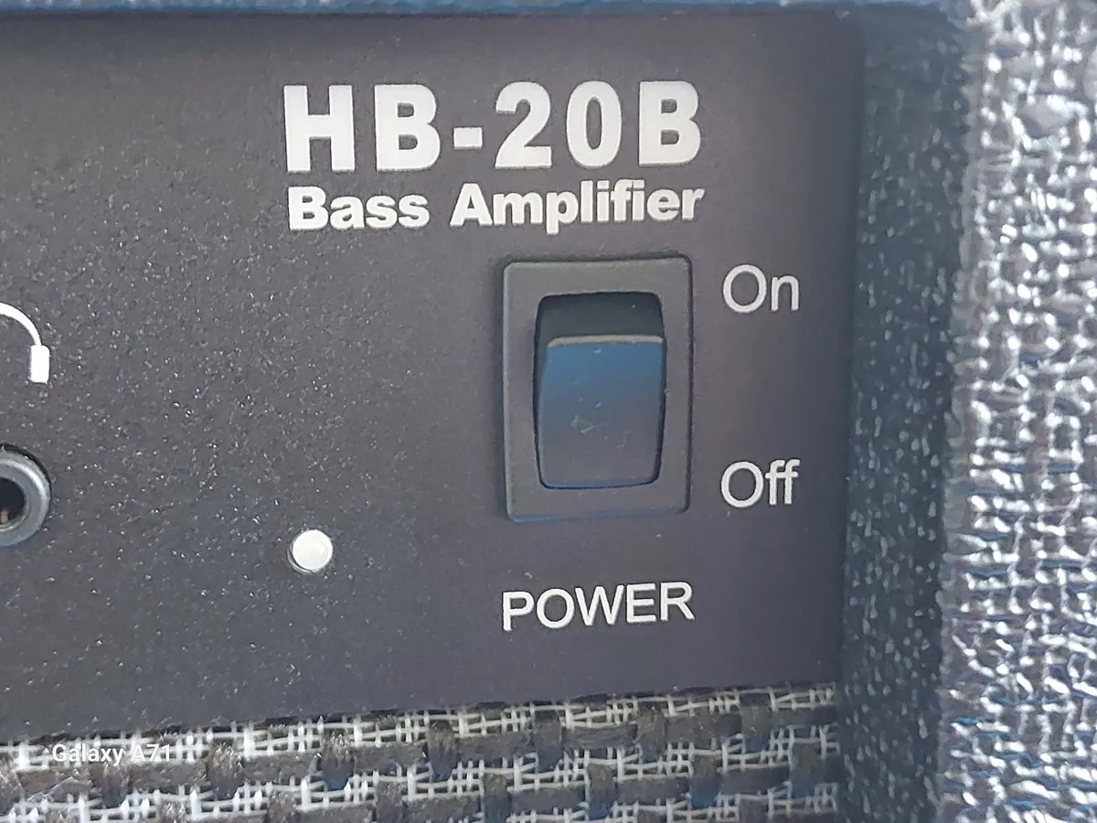 Harley Benton HB-20B Bass Amplifier, in excellent - Image 2