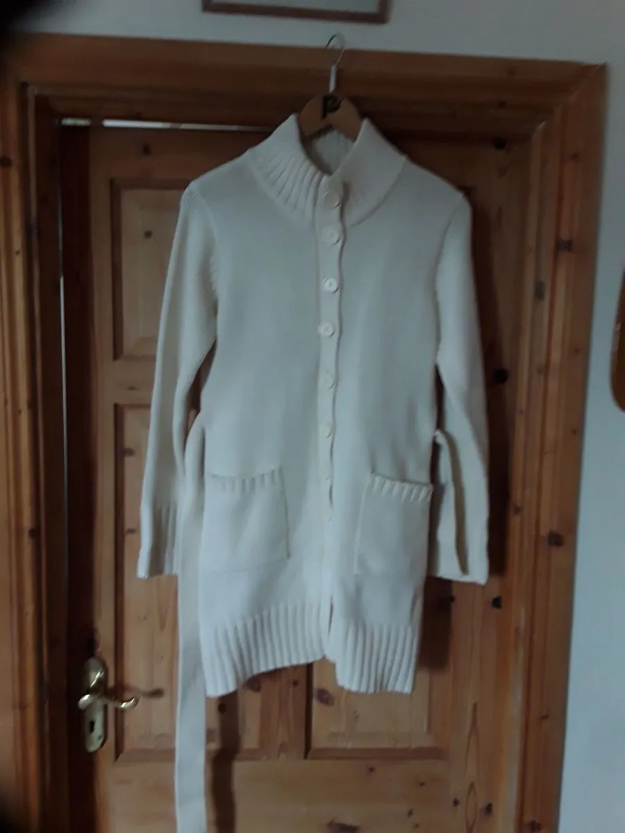 Brand new ladies cream coloured cardigan size 10 - Image 1
