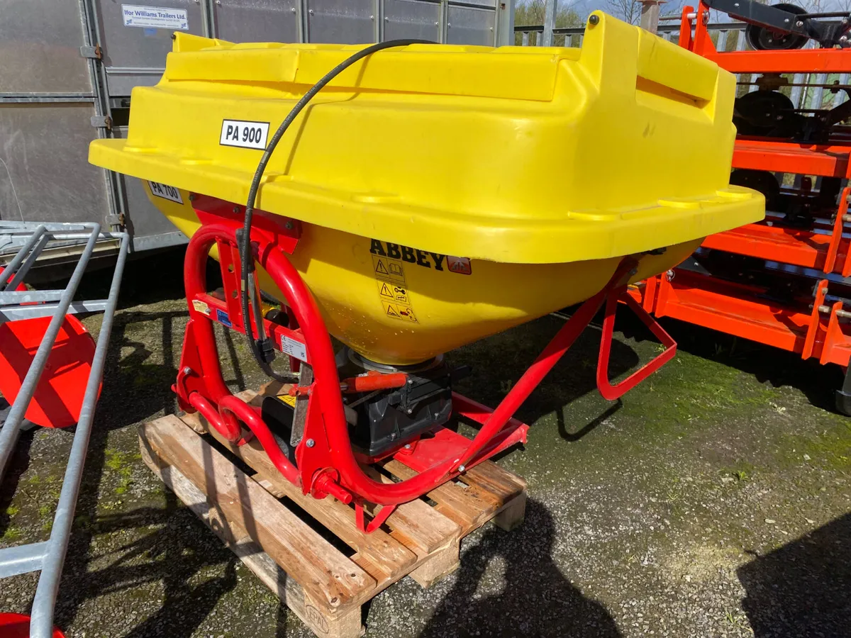 New Abbey PA 900 - Image 1