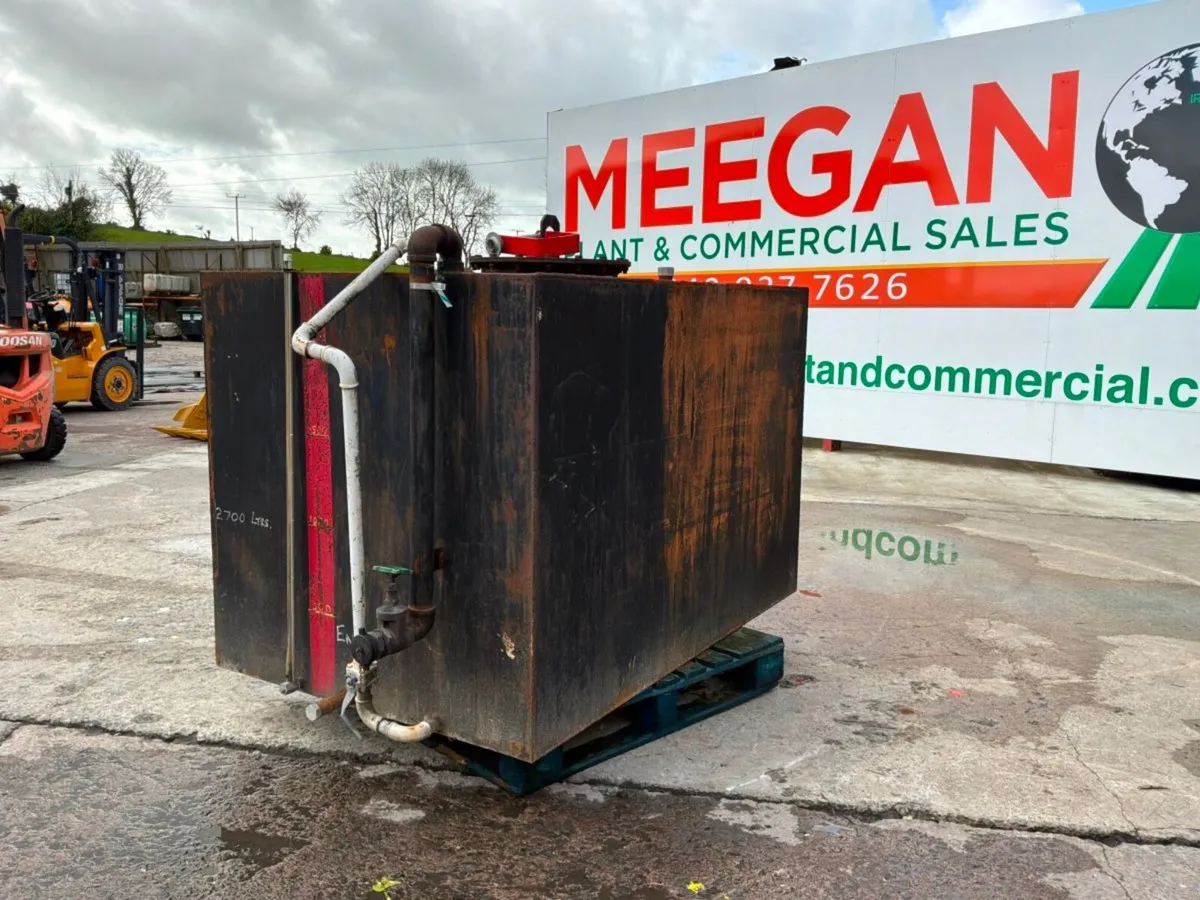 2700lts DIESEL FUEL STORAGE TANK........129 - Image 1