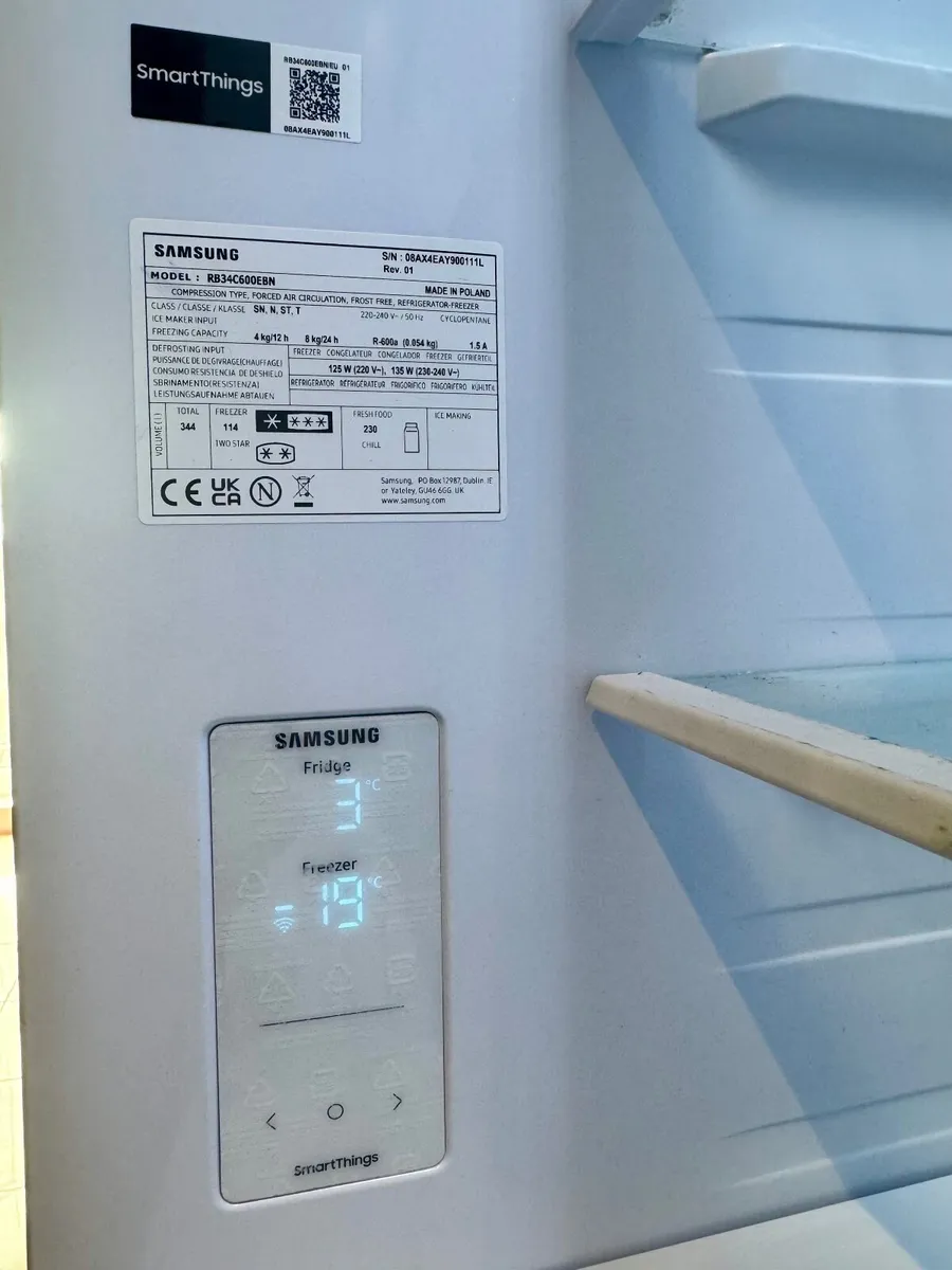 Samsung Refrigerator 344L 6 Months Old (Immediate) - Image 3