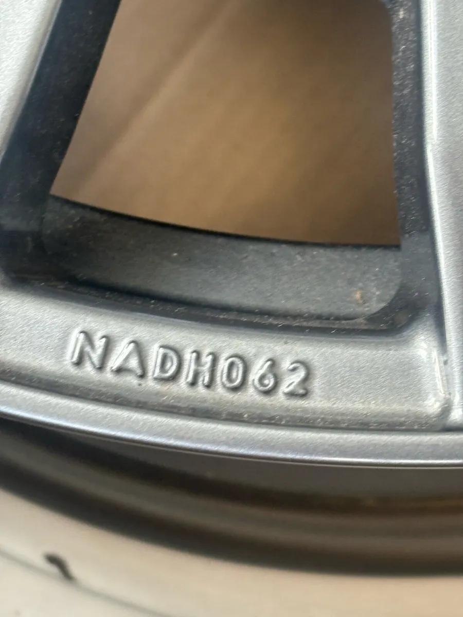 OZ Racing 18” Alloy wheel - Image 3