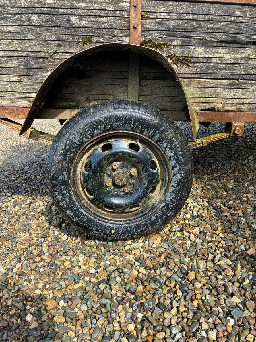 Car Trailer, gates and wash basin - Image 4