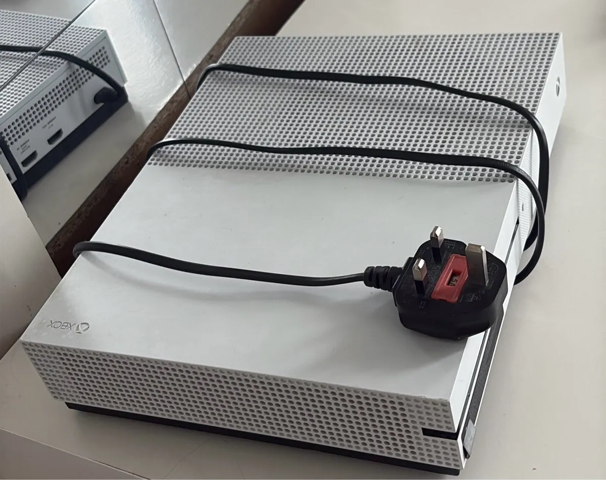 Xbox one s - Image 1