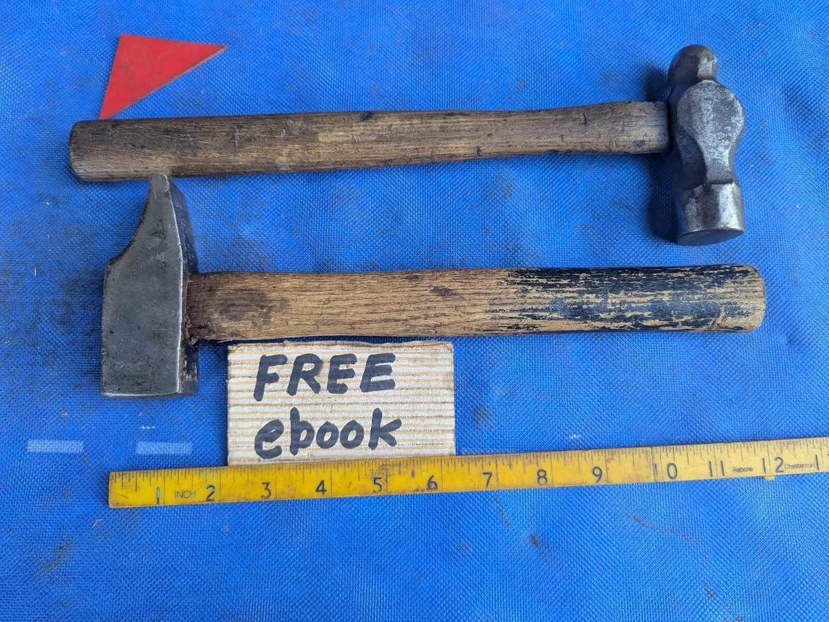 Pair of 1.1/2lb Forge Hammers - Image 1
