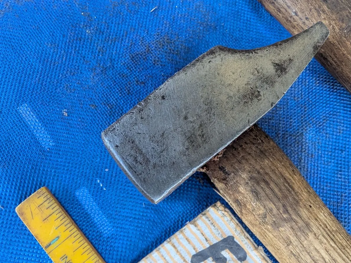 Pair of 1.1/2lb Forge Hammers - Image 2