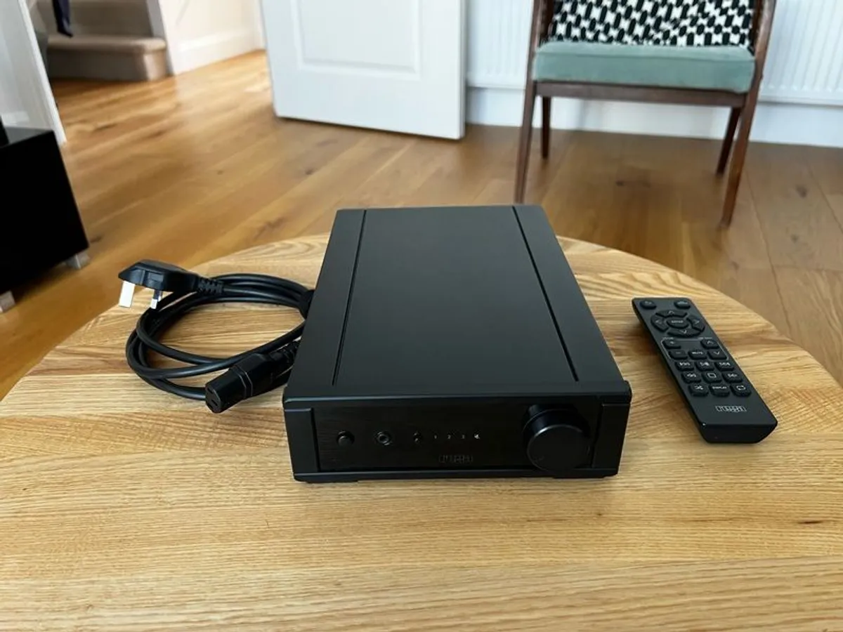 Rega IO amplifier - Image 3