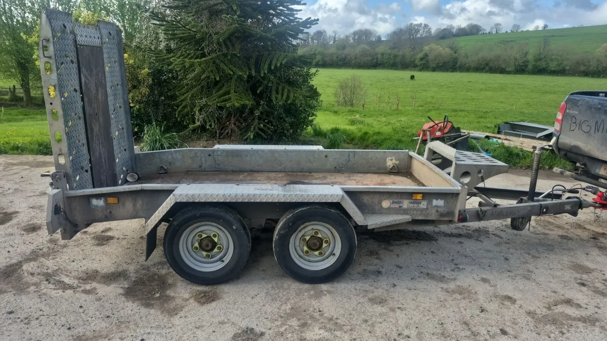 Plant trailer - Image 1