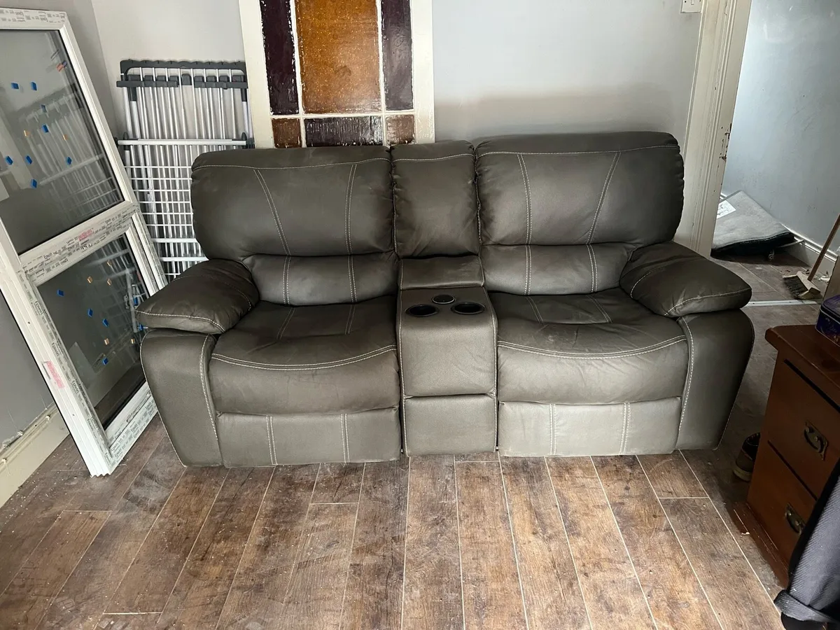 2 seater recliner