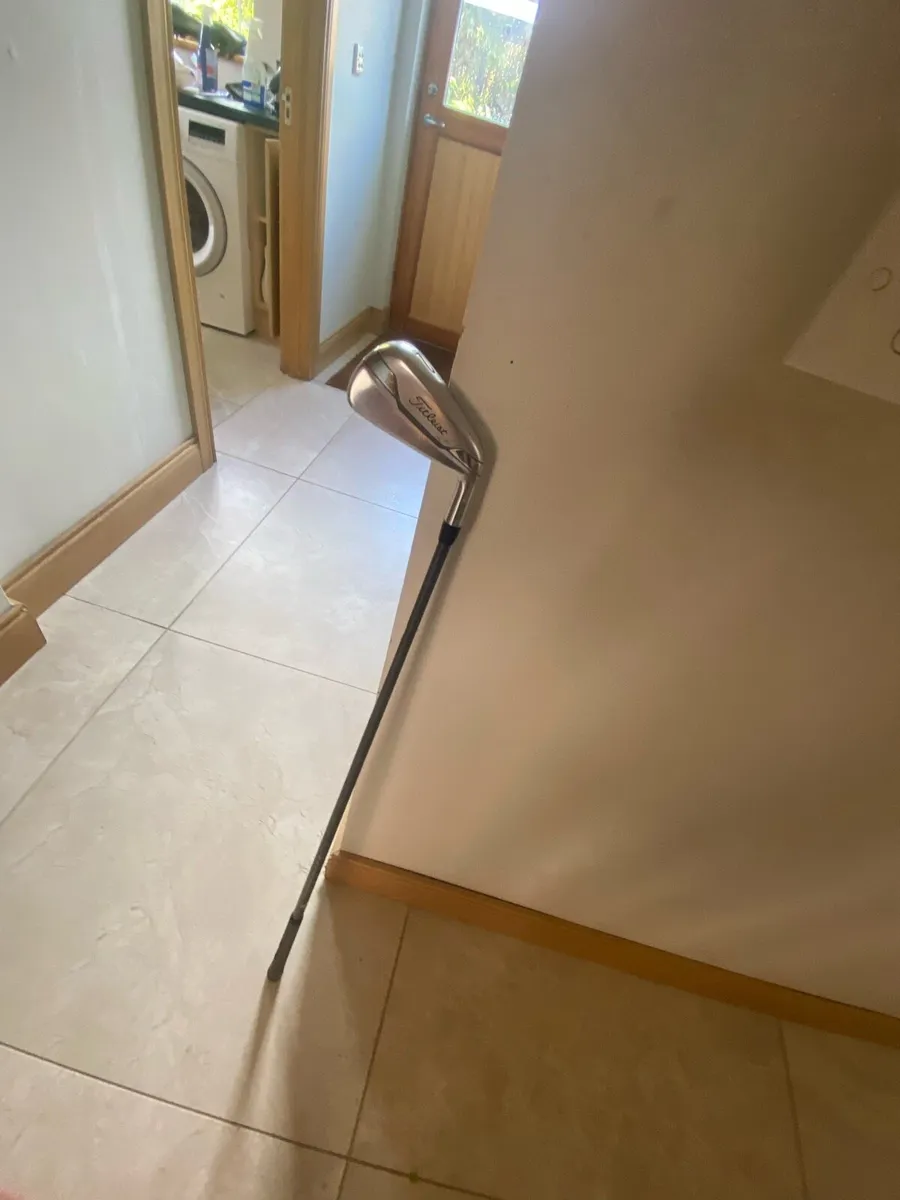 Titleist U500 Driving 2 Iron - Image 4