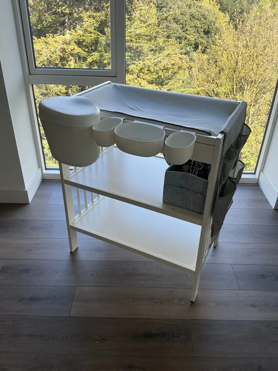 Baby changing unit - Image 3