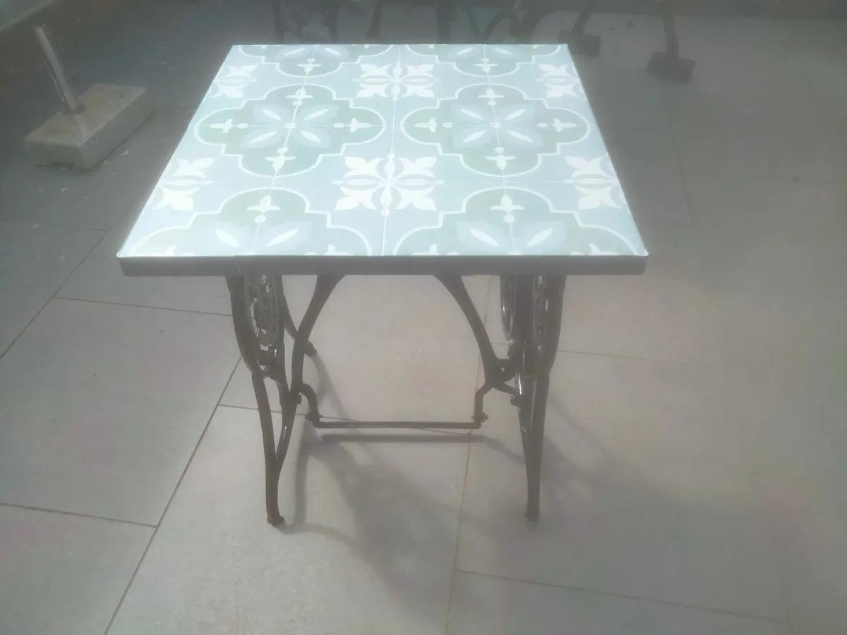 Singer Table Outdoor Indoor Patio - Image 2