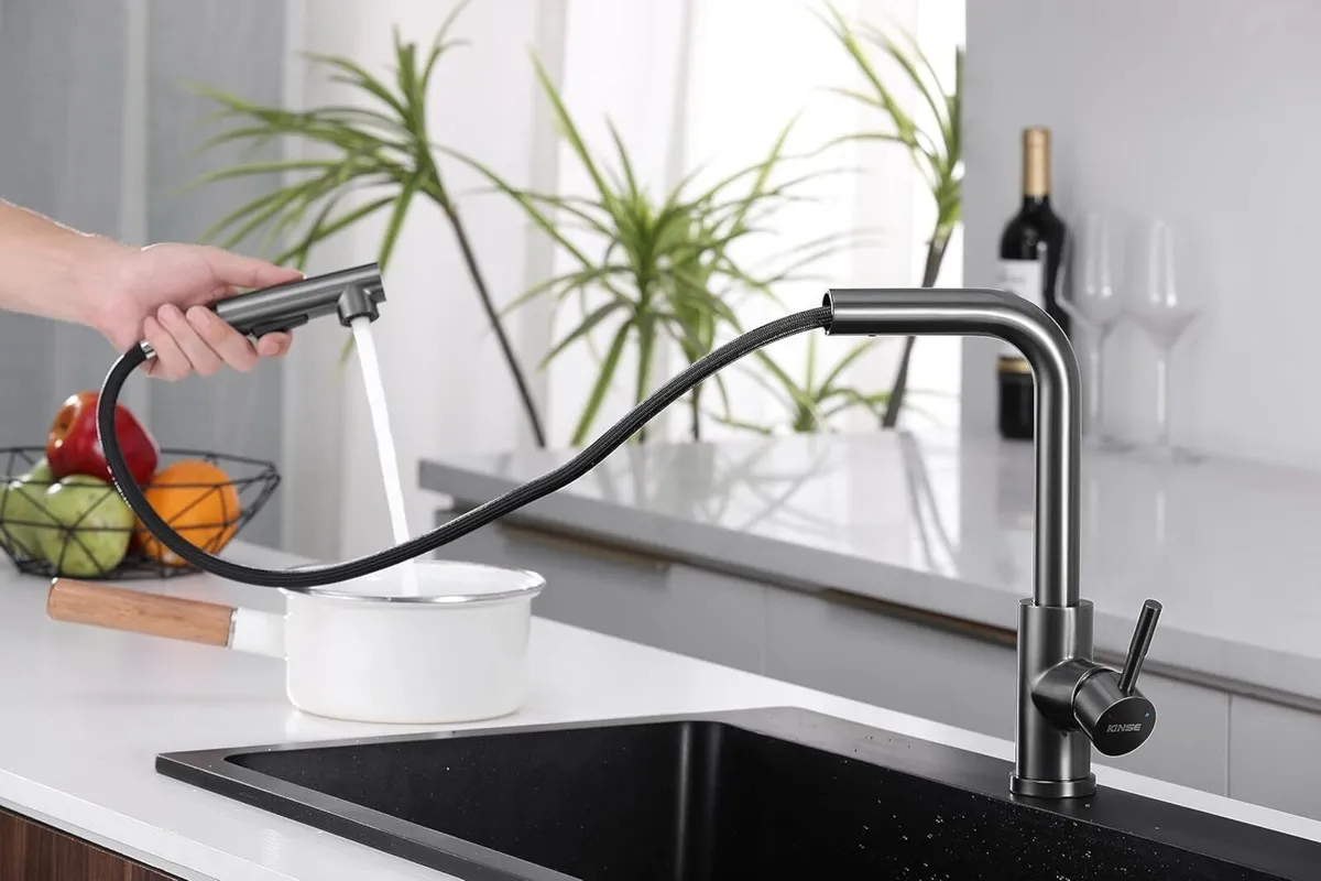 Kitchen Mixer Tap with Pull-Out Spray Head - Image 2