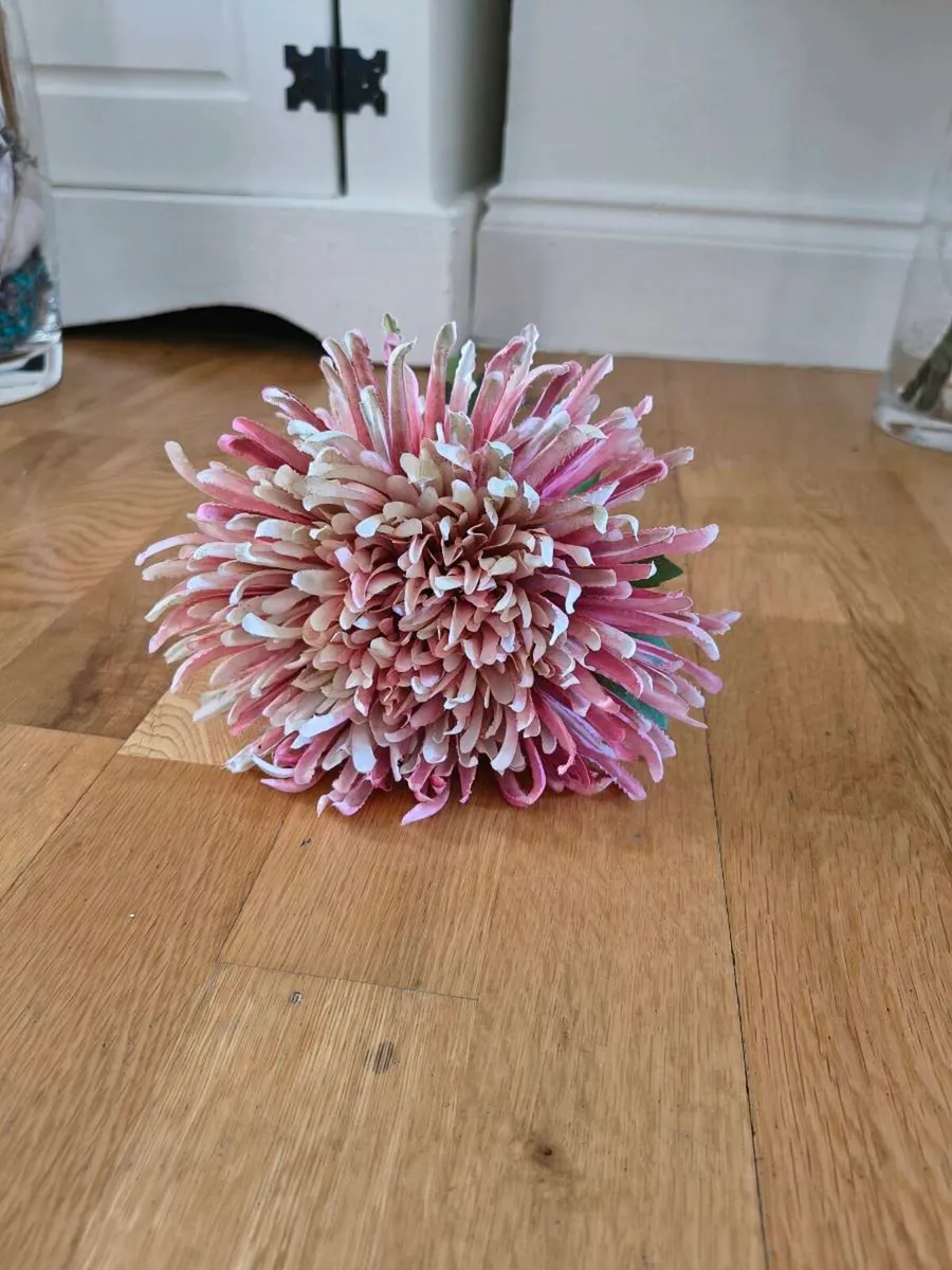 Artificial Flowers - Image 3