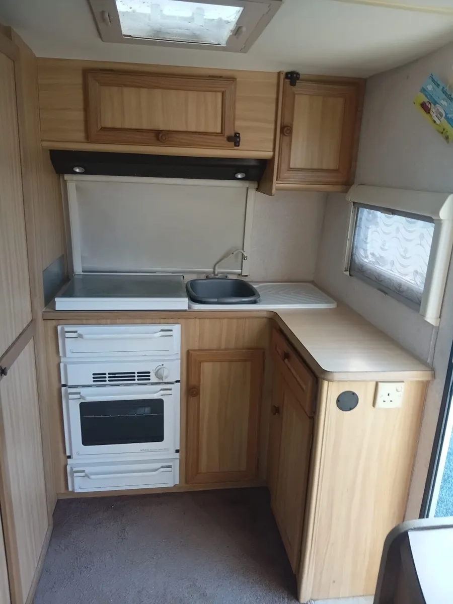 Colchester Fleetwood caravan - Image 4