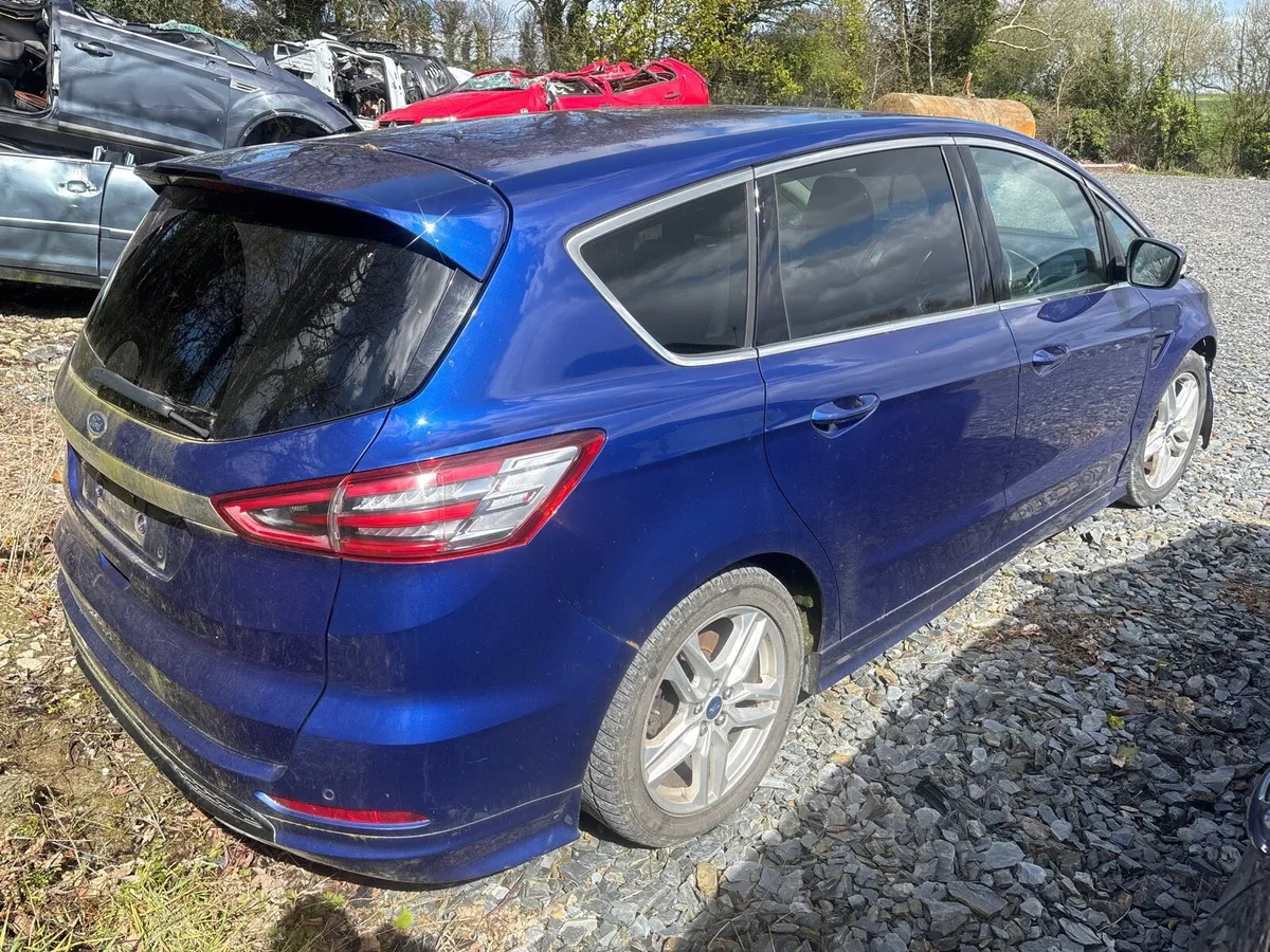 2016 ford s max for breaking - Image 3