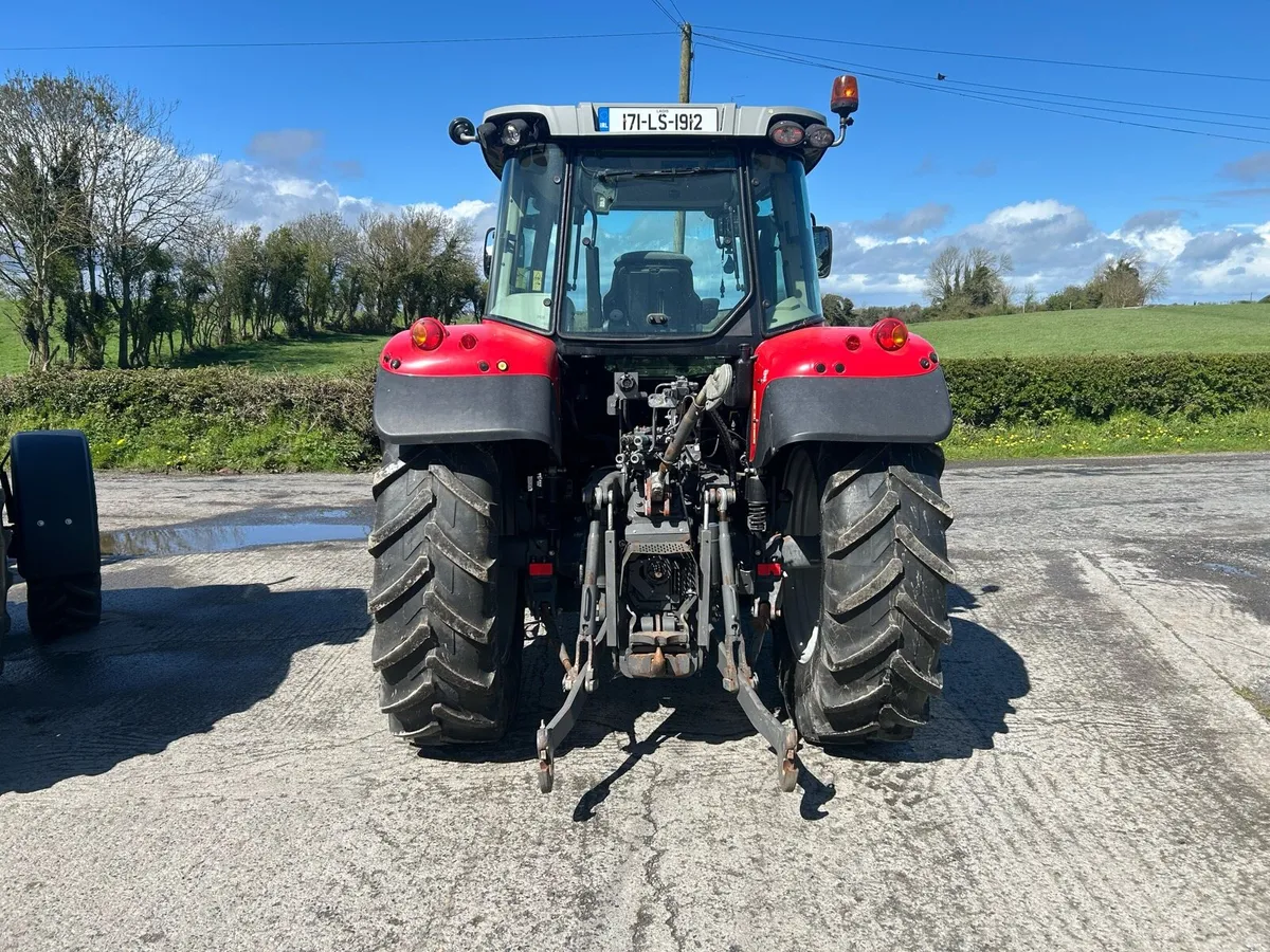 Massey Ferguson 5712 SL - Image 4