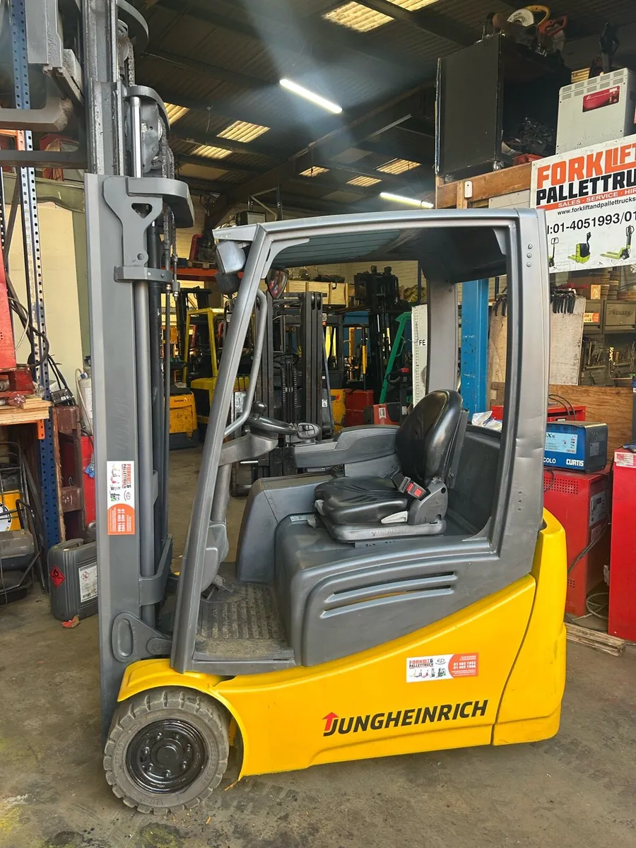 Jungheinrich electric Forklift - Image 3